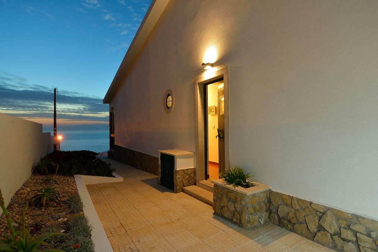 Villa Over The Ocean In Magoito-Синтра Екстериор снимка
